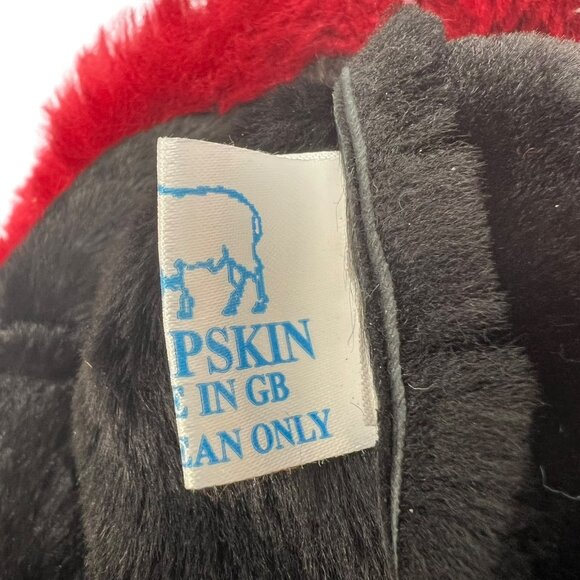 The Sheepskin Company Hat Cap Size 7 1/2 Red Black Outdoor Winter Fur UK Made NW - Picture 9 of 10